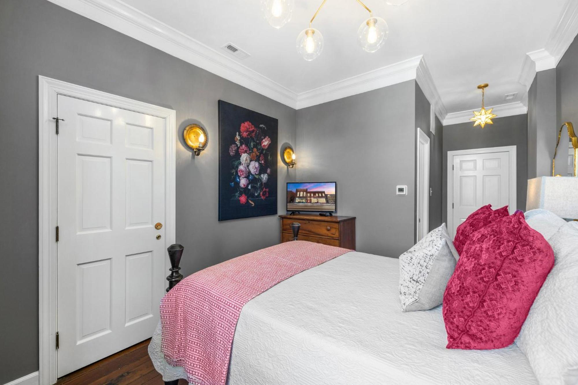 Leesburg Colonial Inn Bagian luar foto